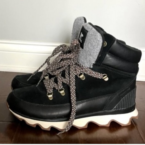 Sorel kinetic hiking boots size 11 - Picture 6 of 6